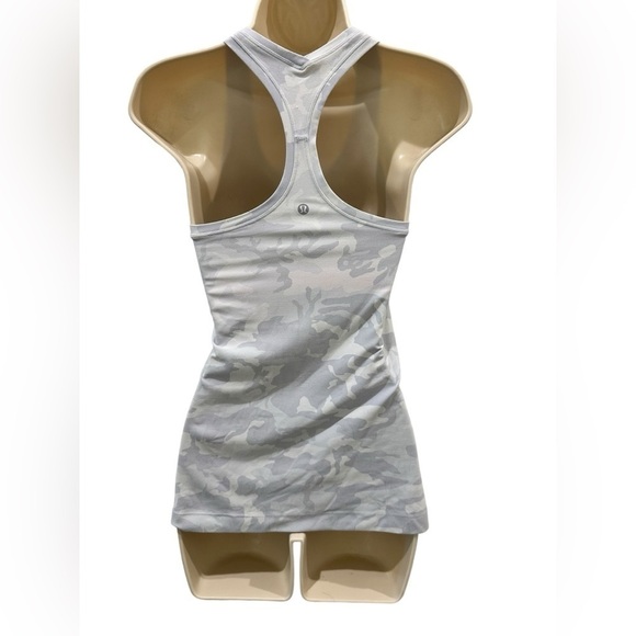 Lululemon Cool Racerback in Incognito Camo Jacquard Alpine White Starlight - Picture 9 of 9